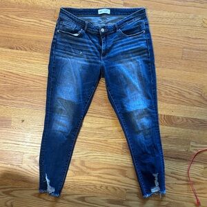 BKE Distressed Dark Blue Ankle Jeans